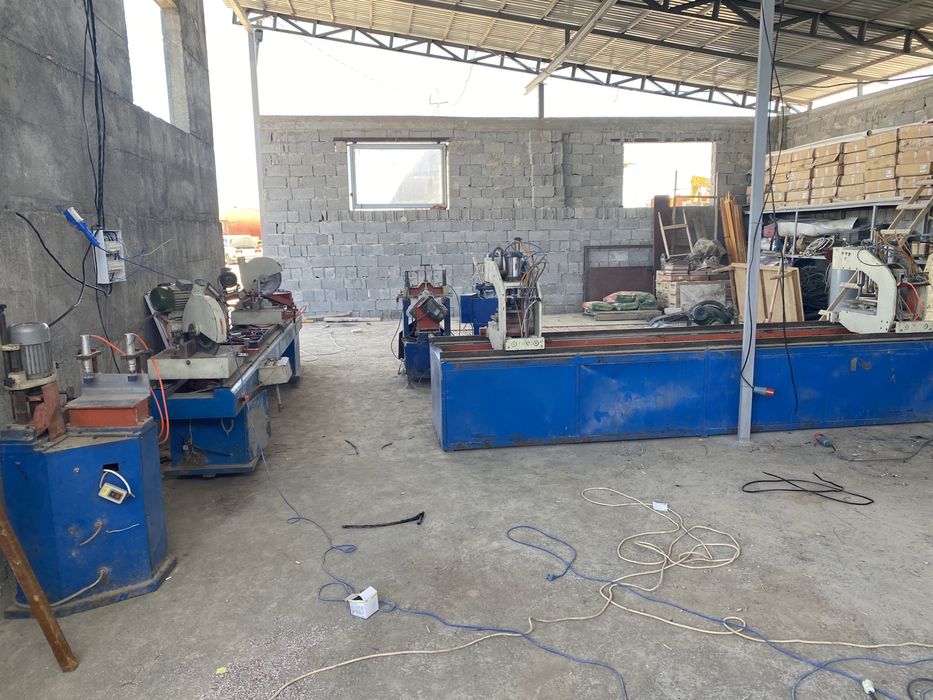 Продаются Пластик станок и смеситель для газоблока