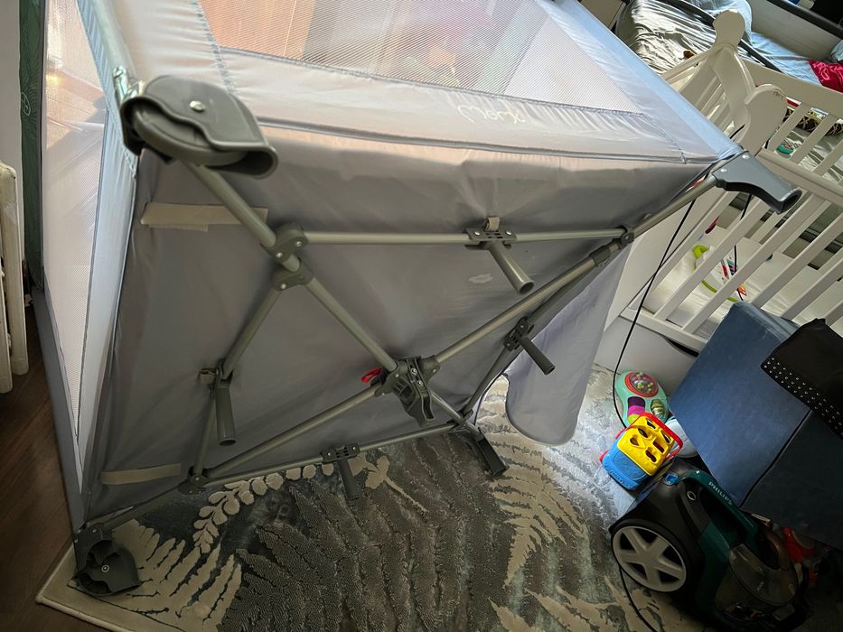 Țarc Momi Mamu Jade