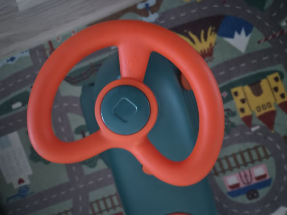 Scuter electric muzical Noriel