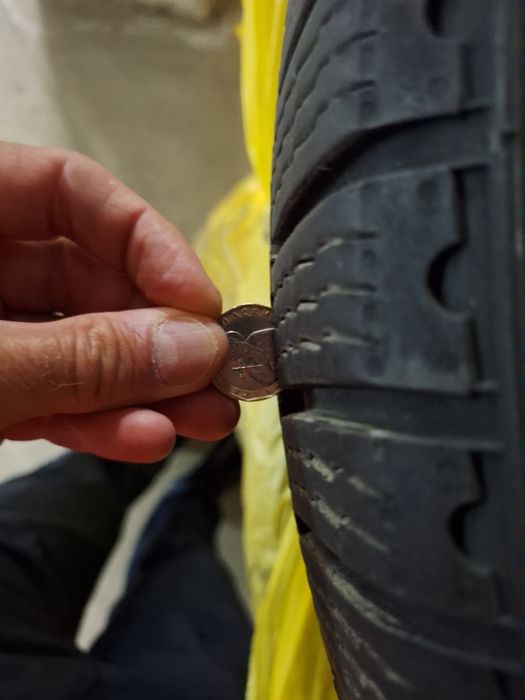 Гуми Pirelli Scorpion 275 40 22 dot T292  winter