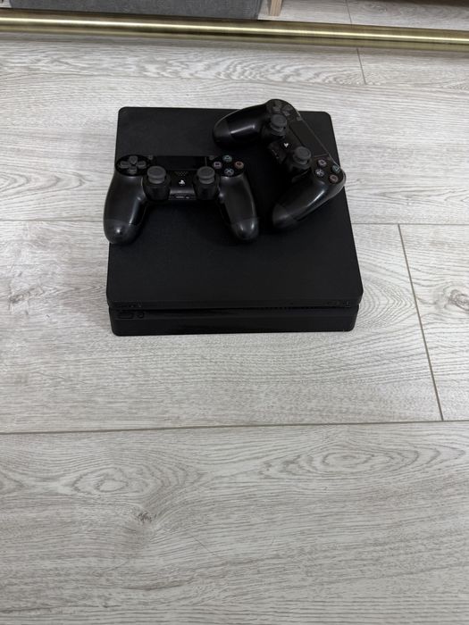 Продаю в хорошем состоянии поейстейшан 4