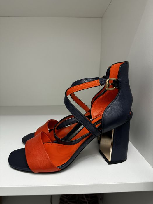 Босоножки и туфли