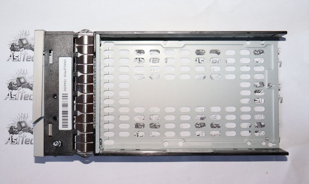Caddy Server Original 3.5" Sun Oracle Storage DE2-24C / ZFS 7120/7320/7420 PN: 7 0 9 6 0 3 2 / 0 9 7 6 5 0 1 - 1 0