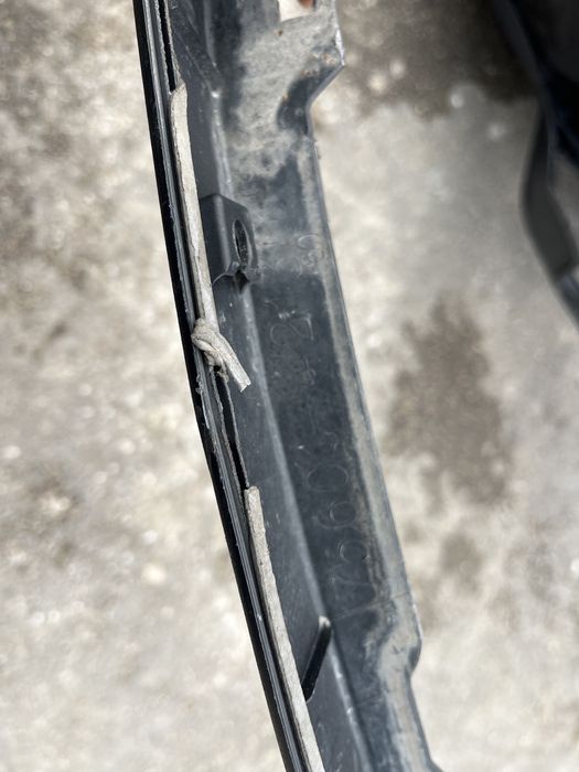 Лайсна за калник Toyota Rav 4 2013-