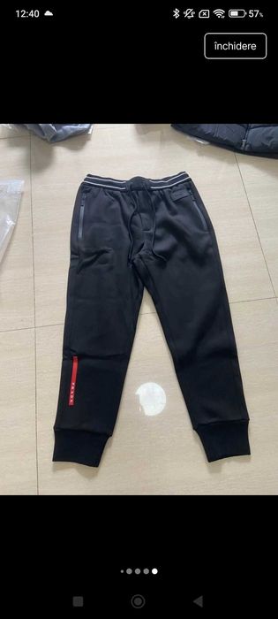 Pantaloni de trening