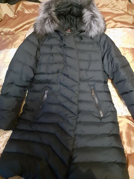 Продам пуховик женский 54 размер