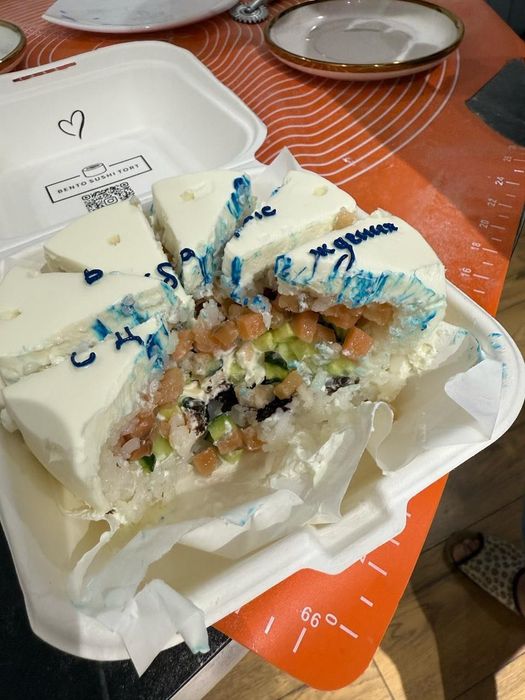 Суши бенто торты