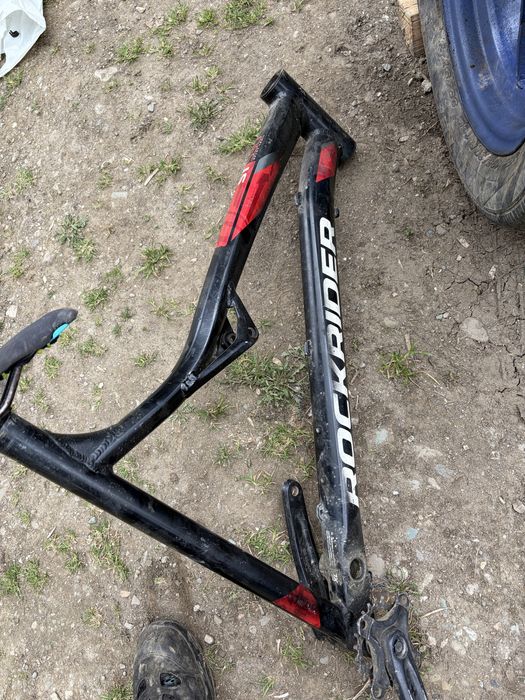 Dezmembrez rockrider 530 s