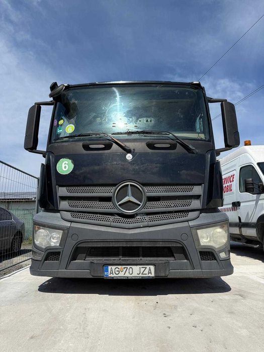 Capete tractor Mercedes Actros 2014