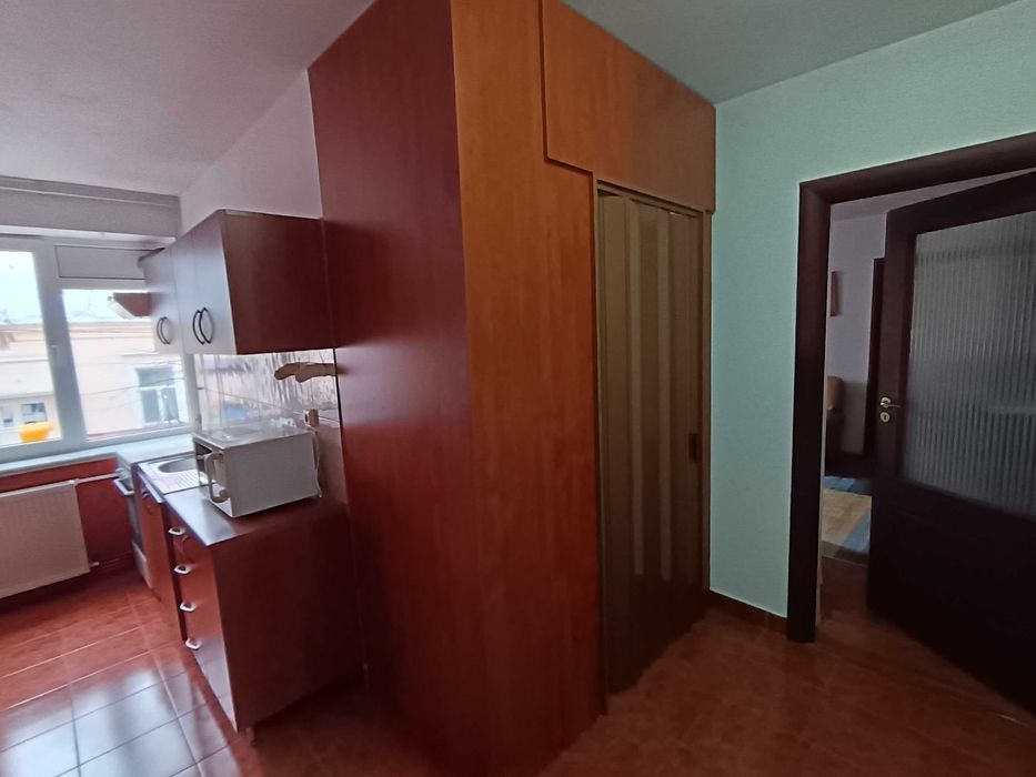Inchiriez apartament doua camere ultracentral, langa Mateo