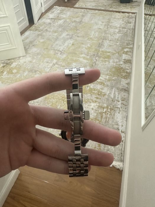 продам часы Tissot Carson premium Quartz
