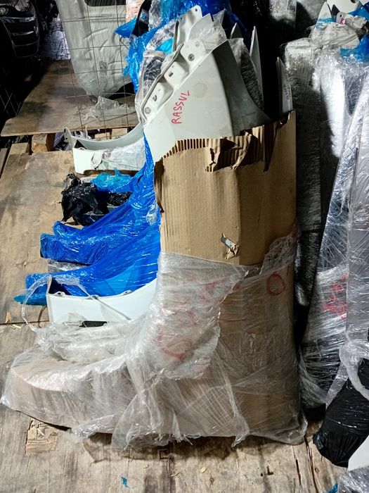 Переднее левое крыло Toyota Prado 150