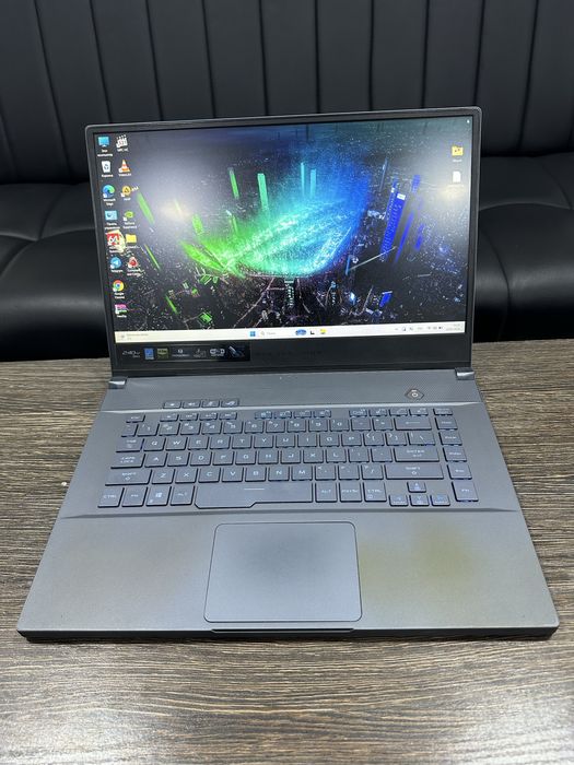 мощный 12-ядерный i7 ноутбук Asus Rog Strix, для работ с графикой, игр