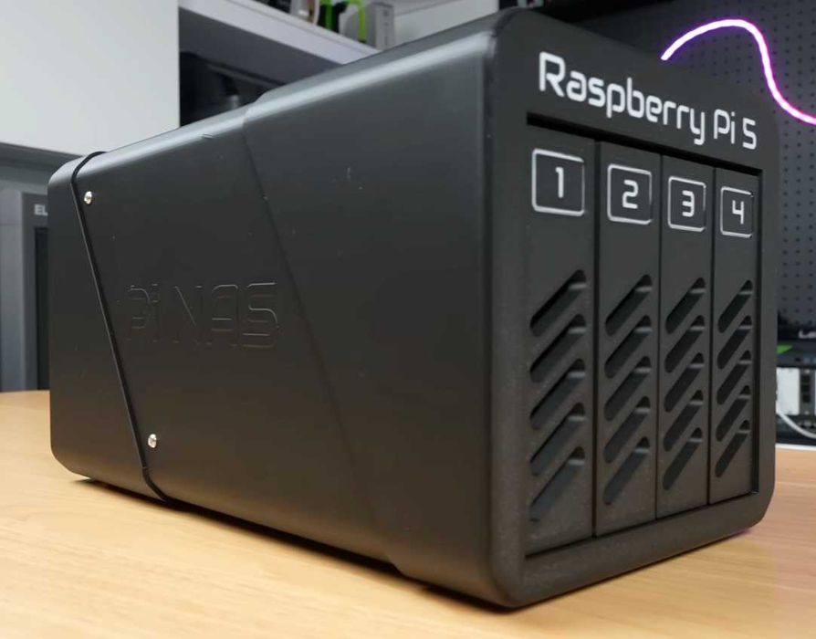 Carcasă Raspberry Pi NAS cu 4 HDD detașabile + USB, Ethernet, HDMI