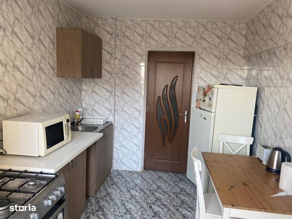 Inchiriere 3 Camere 80 mp Complet Utilat Lângă Parc Metrou 17 min