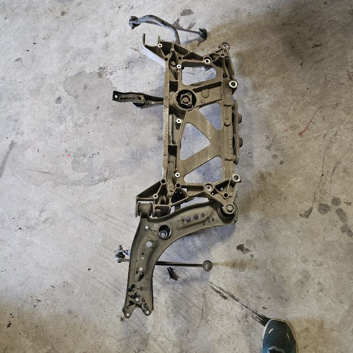 Преден мост а3 s3  5q0 199 369 G 02