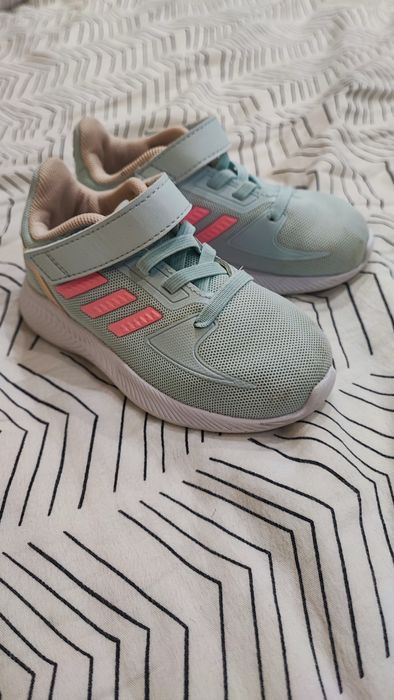 ADIDAS 25 номер за момиче