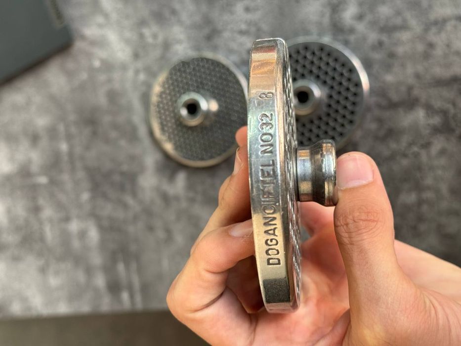 Запчаст Мясорубка. Сетка. Пичок. Валл