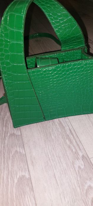 Продам женские  сумки  от 5000