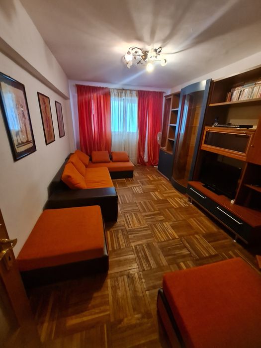 Vind 2camere decomandate etaj 1