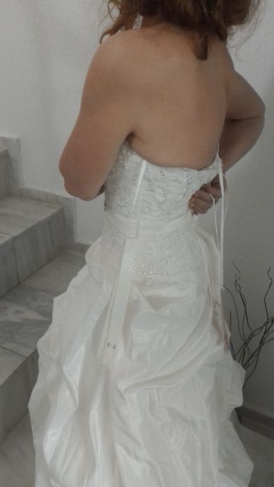 Vand doua rochii de mireasa  noi marimea 40-42