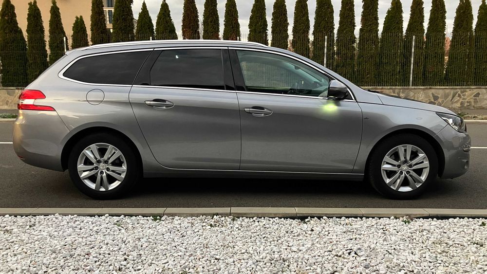 Peugeot 308 1.2 Benzina, 130 Cp ! An 2015, Euro 6 !