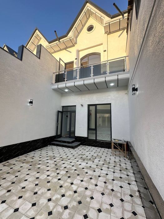 Uy sotiladi 1.1 sotix 5 xona Sergeli Xonabod