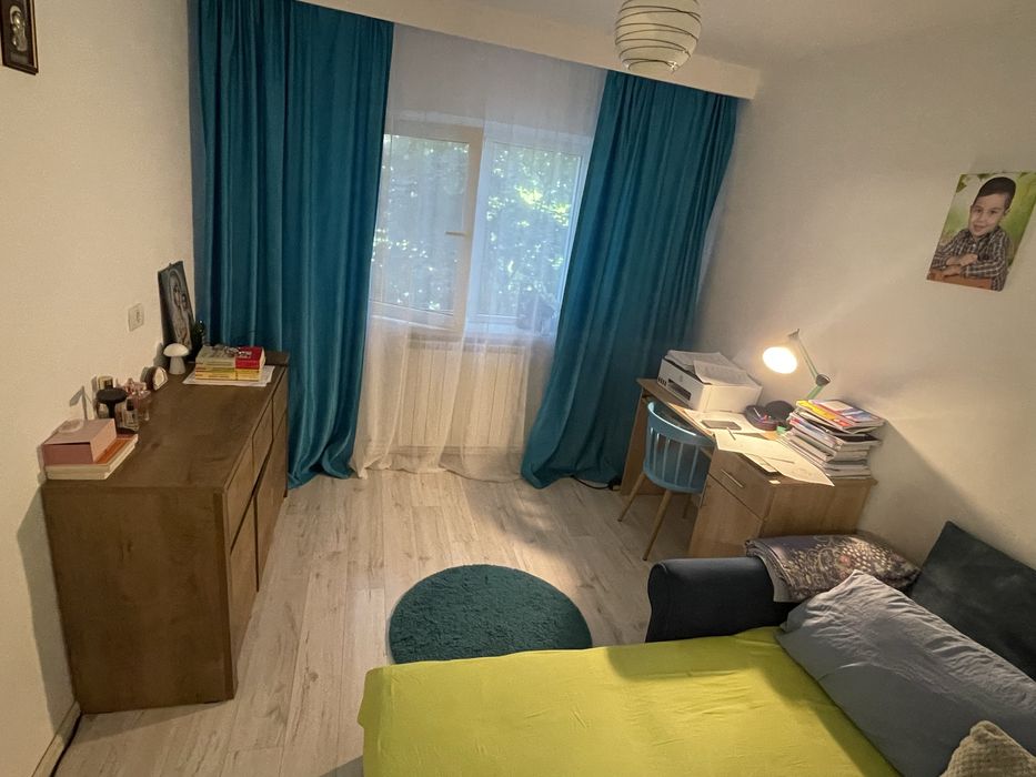 Vand apartament 3 camere poarta 6