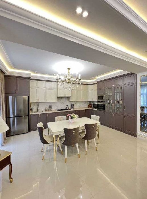 ПРОДАЕТСЯ КВАРТИРА!4х комн,210м2|ЖК "Oq Saroy"  США