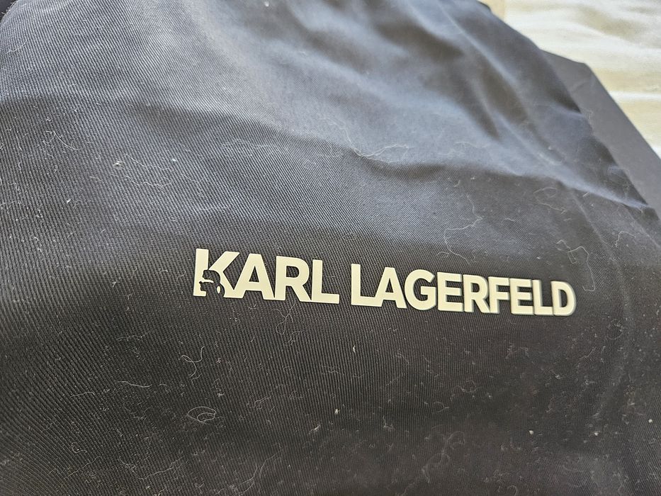 Продам кроссовки Карл Лагерфельд