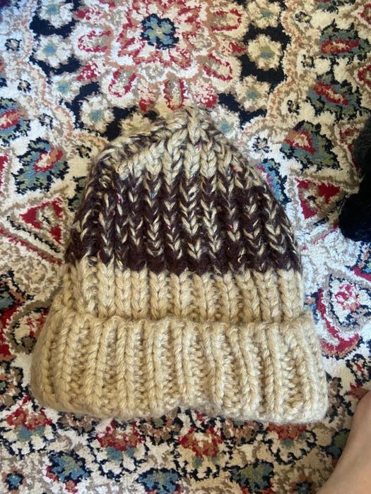 Бас киімдер сатылымда