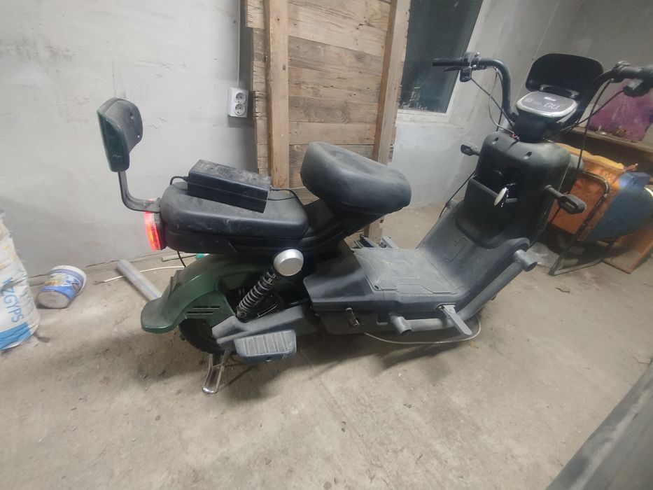 Продам скутер танк