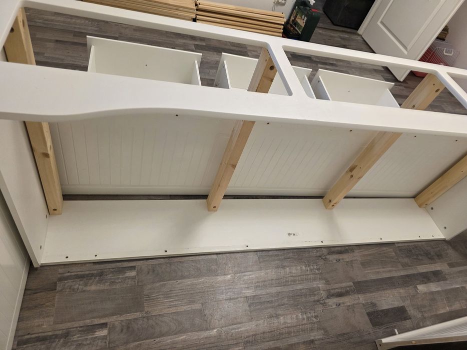 DIVAN Ikea, model HEMNES