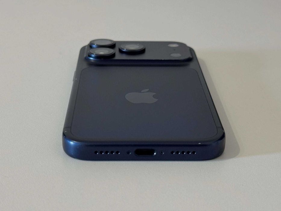 Бартер! iPhone 17 Pro Deep Blue (Син) 100% Батерия. E-Sim
