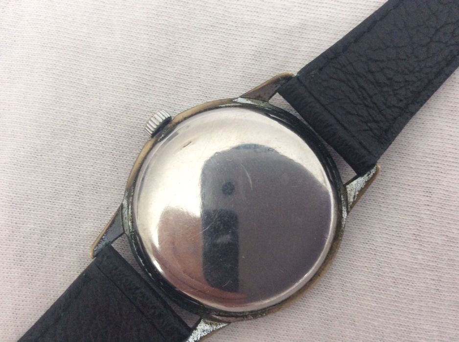 Часовник Tissot&Fils