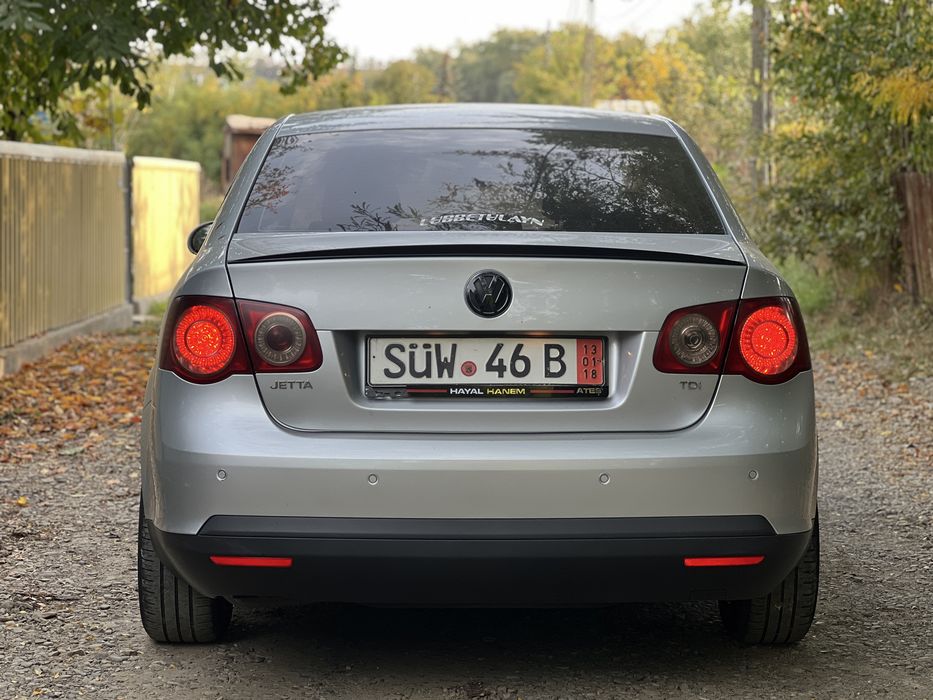 VOLKSWAGEN Jetta 2008 — imagine 3