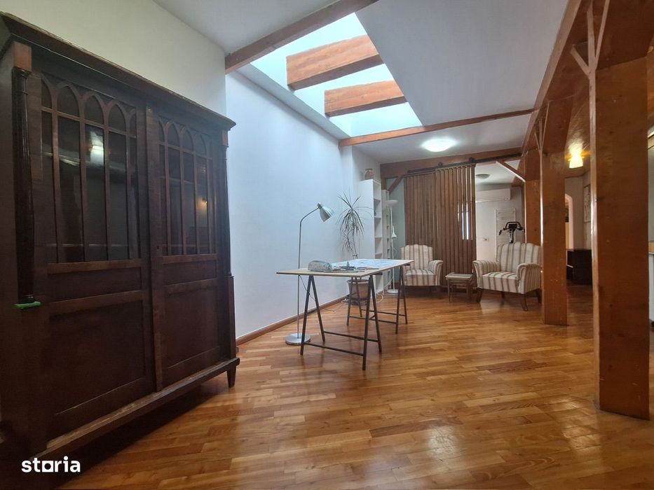 Rare Artist's Loft and Studio/ Atelier open space