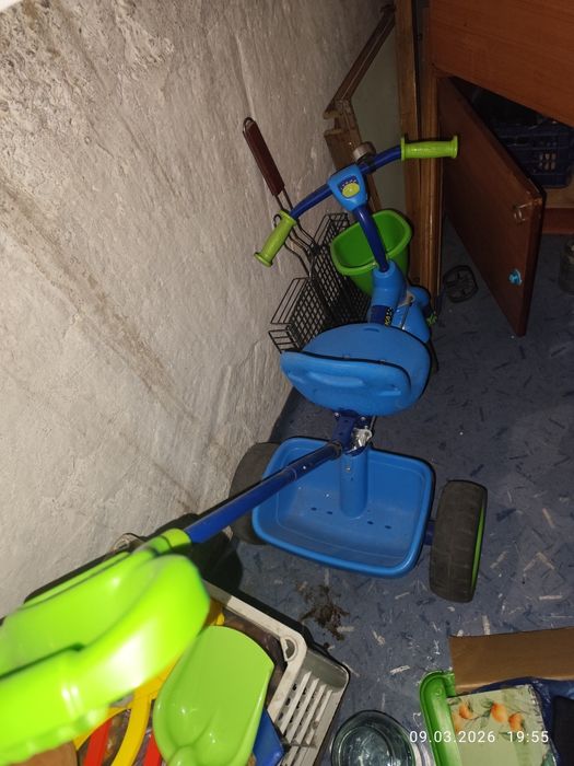 Продам велосипед и санки трансформер.