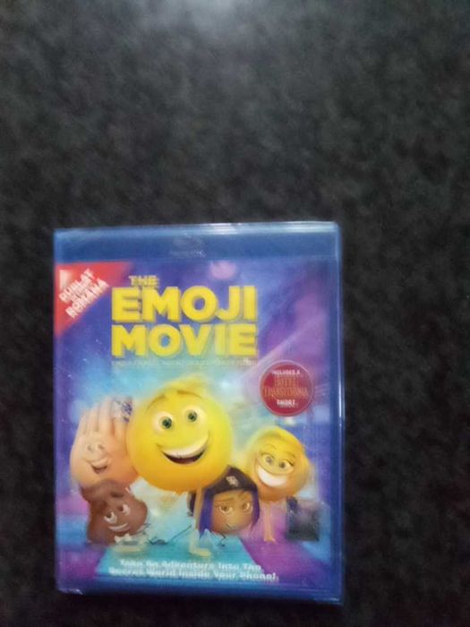 Продавам чисто нови Blu Ray  с български субтитри цена 30 лева