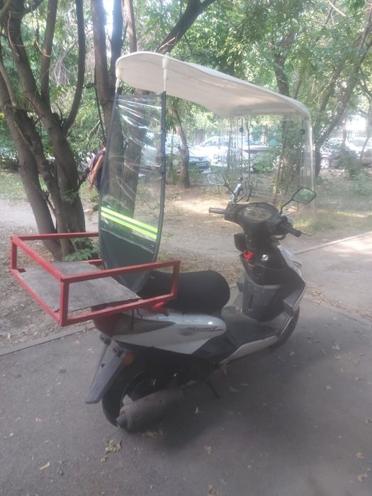 Продам навес для мопеда новый .
