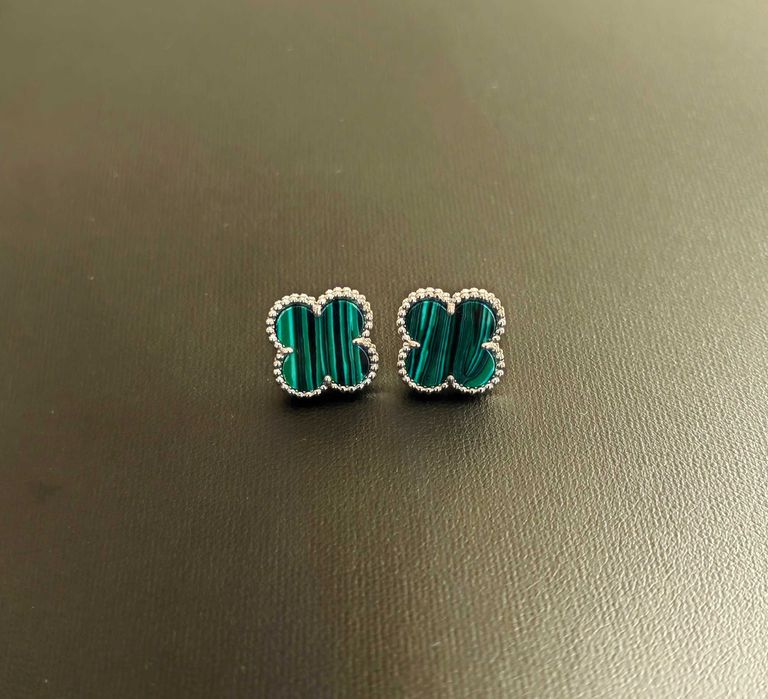 Сребърни обеци с циркониеви камъни Van Cleef & Arpels VCA