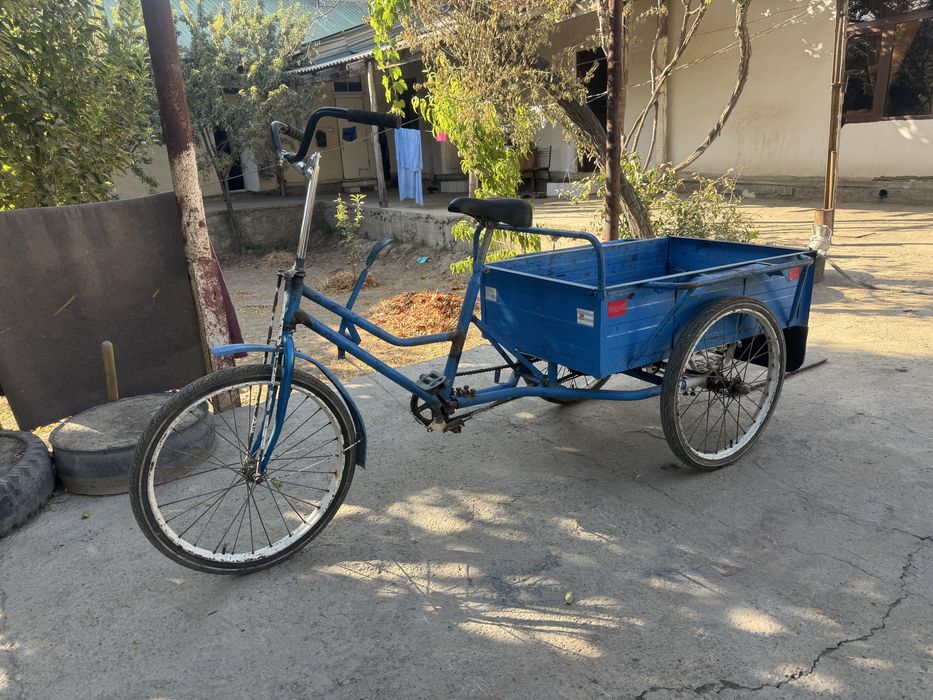 Velosiped uch oyoqlik sotiladi