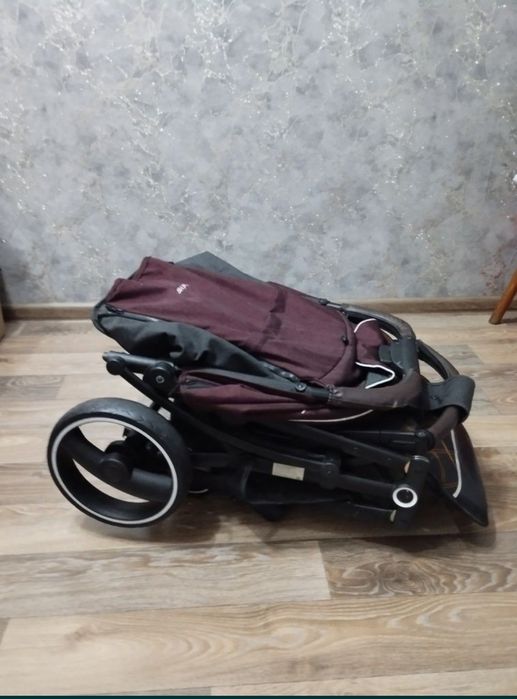 Продам детскую коляску