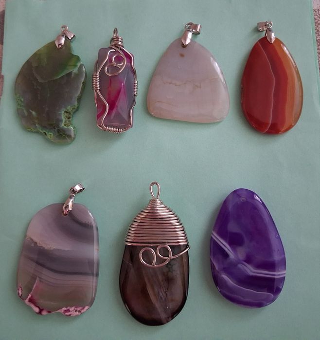 Кулоны и подвески  из агата