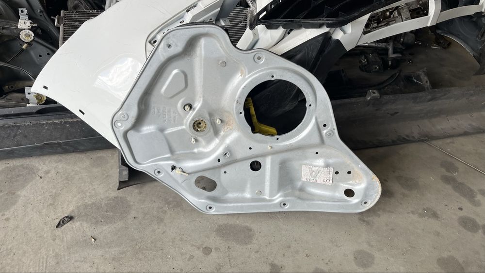 Volkswagen Golf 6 кора за задна дясна врата