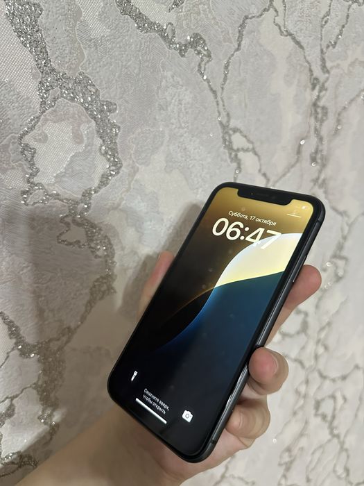 Продам Айфон iPhone 11 ; 64гб состояние 9/10