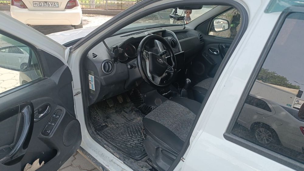 Lada Largus cros full 2022 yil