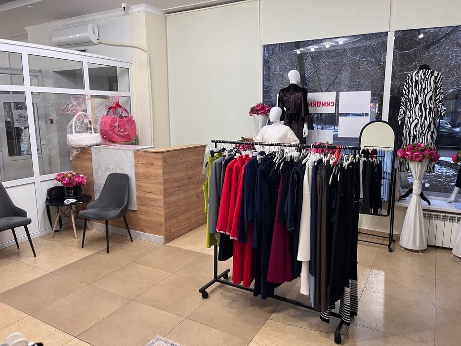 Мебель в магазин