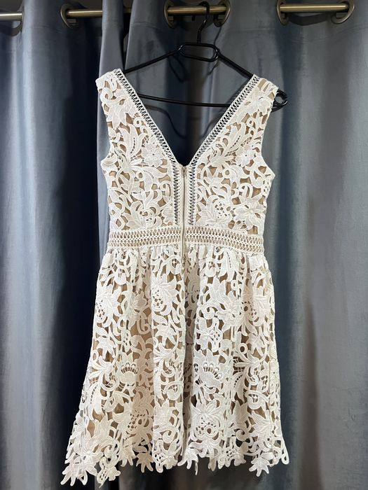 Rochii purtate o data sau noi