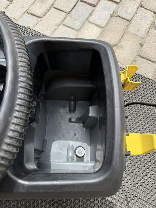 Пылесос Karcher Puzzi 10/1 моющий пылесос